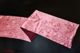 Pink silk scarf hand-embroidered with little flower 40*200cm
